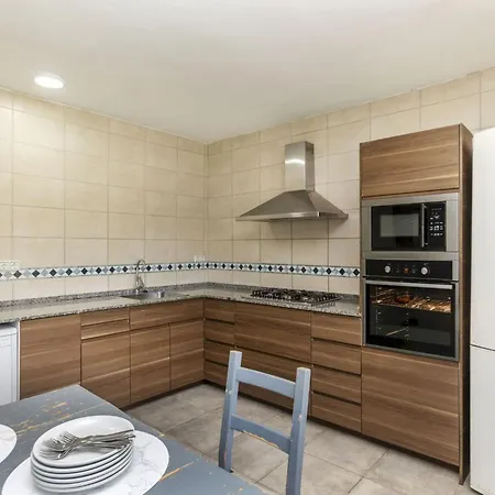 Castellet By Interhome يوريت دي مار